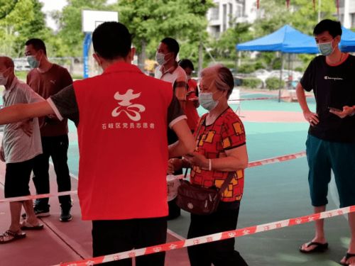 光影印記 8000多小時服務歷程中的動人瞬間